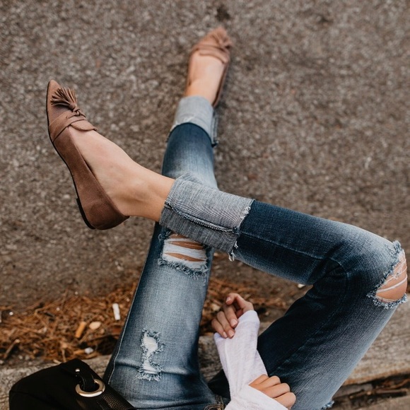 🆕2 AVAILABLE Victoria Tassel Flats in Taupe - Picture 7 of 7